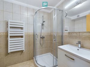 Apartament Spațios cu 4 Camere pe Șoseaua Nordului - imagine 8