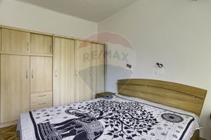 Apartament la Casă cu 3 Camere si Curte,  Central, Zona Intim - imagine 4