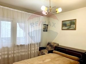 Apartament  4 camere / 75 mp / decomandat/  zona 1 Mai / 2 bai / 4 / 4 - imagine 5