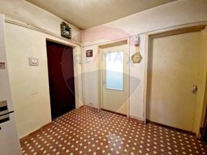 Apartament  4 camere / 75 mp / decomandat/  zona 1 Mai / 2 bai / 4 / 4 - imagine 11