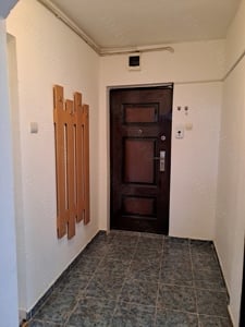 Vand apartament decomandat, 2 camere, etj 2, aproape de plaja