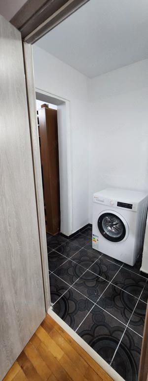 Inchiriez apartament cu 2 camere - Proaspat renovat si cu centrala noua. - imagine 6