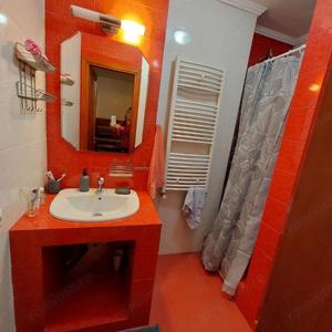 Inchiriez Apartament 2 camere in zona Baba Novac. - imagine 2