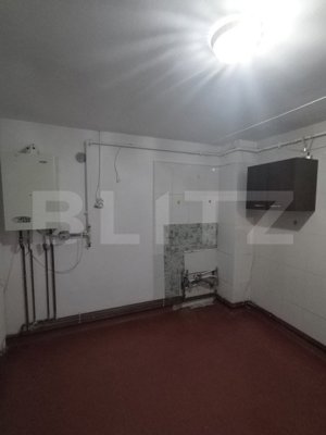 Apartament 3 camere, 66 mp, decomandat, zona- Micro 4 - imagine 4