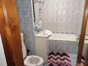 Decomandat Spatios cu Centrala zona Vladeasa - imagine 4