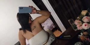 Brunetă nouă reală 