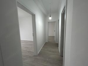 De vanzare | Apartament cu 3 Camere | Loc de parcare inclus | Zona Torontalului - imagine 4