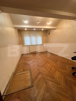 Apartament pentru birouri, cu 2 camere, 24 mp, zona-centru - imagine 2