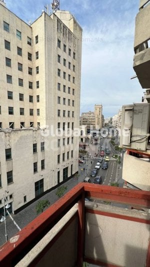 Apartament 4 camere 92 MP | Zona Ultracentrala-Calea Victoriei | Loc de Parcare - imagine 2