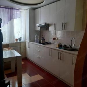 Inchiriez Apartament cu 2 camere in zona Panduri - imagine 2