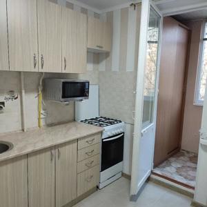 Inchiriez Apartament cu 2 camere in zona Rahova - imagine 2