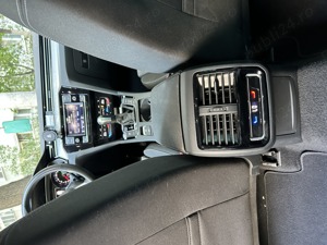 Passat Variant 1.5   2022 ca nou 30  mii km  - imagine 3