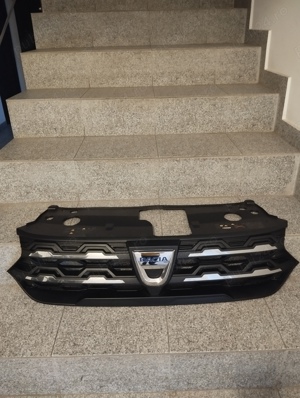 Grila radiator noua Dacia Logan 3 ( 2021-2022 )