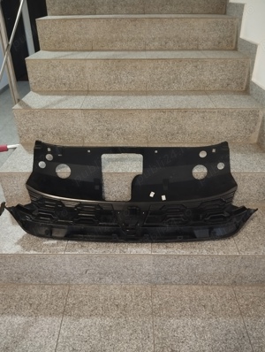 Grila radiator noua Dacia Logan 3 ( 2021-2022 ) - imagine 2