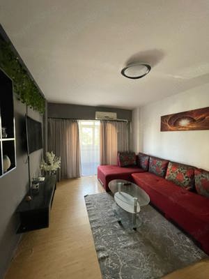 Închiriez apartament 2 cam micro 3, 150 m de Mall