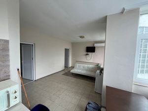 Spatii Comerciale trafic intens Teatrul de vara Neptun - imagine 8