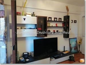 Apartament 2 camere de vanzare zona KM 4-5