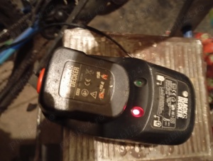 Vind incarcator blak deker ,Bosch, d v d lg funcțional , acumulatori blak deker - imagine 4