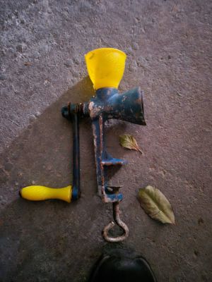 Vand masina de macinat carne , MAC , Nuca  model Antika - imagine 3