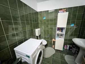 Casă spațioasă P+M, 6 camere, 236 mp, în cartierul Titulescu - imagine 16