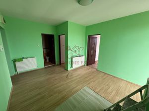 Apartament spatios, tersa de 27 mp si bucatarie mare. - imagine 7