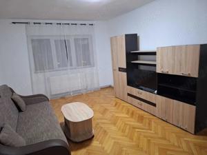 Apartament cu 2 camere în Zona Soarelui decomandat - imagine 3