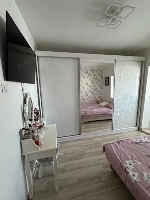 Apartament cu 3 camere în  Girocului- Plavat decomandat centrala proprie - imagine 7