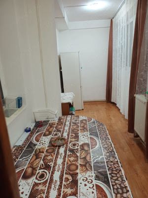 Închiriez apartament 2 camere, confort 2 decomandat, etaj 3  4. - imagine 4