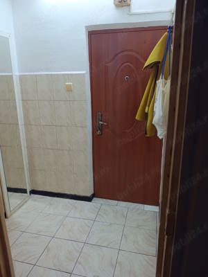 Închiriez apartament 2 camere, confort 2 decomandat, etaj 3  4. - imagine 8