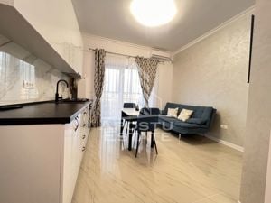 Apartament cu 2 camere, loc de parcare, Giroc - imagine 2