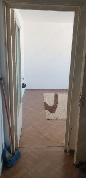 Proprietar vând apartament cu doua camere semidecomandat  - imagine 4