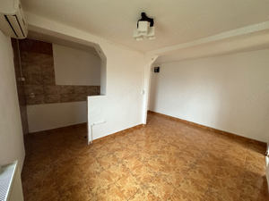 Vand Apartament 2 camere, zona Lunei - imagine 5