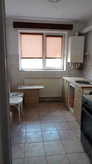 Vand apartament 2 camere - imagine 3