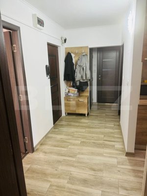 Apartament cu 3 camere, decomandat, 67,70 mp, zona Cartierul Velența - imagine 8