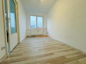 APARTAMENT 3 CAMERE, ETAJ 3, TIP X, ZONA VELENTA, STRADA BORSECULUI