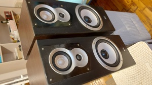 Boxe cu amplificator incorporat 80W