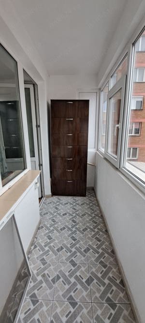 Vânzare apartament 3 camere și boxă - imagine 3