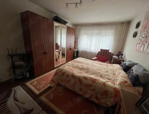 Apartament cu 3 camere în Calea Aradului decomandat  parter inalt amenajat - imagine 7