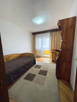 Apartament cu 4 camere decomandat  - imagine 4