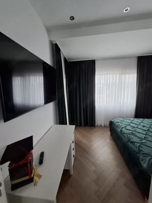 Str. Victoriei (zona Marul de Aur)   ap. 3 camere, ultrafinisat, etaj 2, suprafata 95 mp - imagine 8