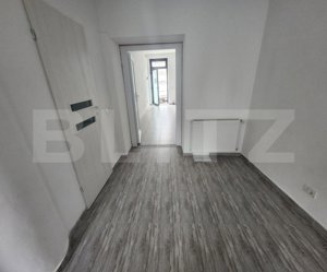 Spatiu comercial de inchiriat, 45 mp, zona ultracentrala - imagine 3