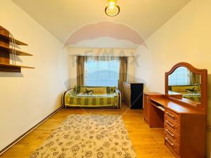 Apartament 4 camere, de inchiriat, Tiglina I - imagine 3