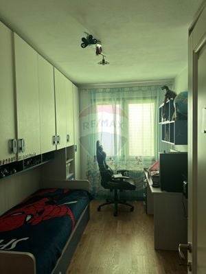 Apartament cu 3 camere de vânzare în zona Central - imagine 5