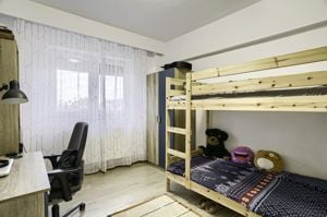 Apartament spatios cu 4 camere la 1 minut de teatru - imagine 5