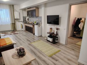 Ofer spre vânzare apartament!  - imagine 3