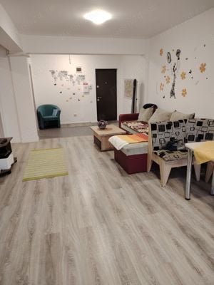 Ofer spre vânzare apartament! 