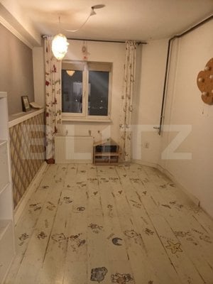 Apartament de o camera, renovabil - imagine 3