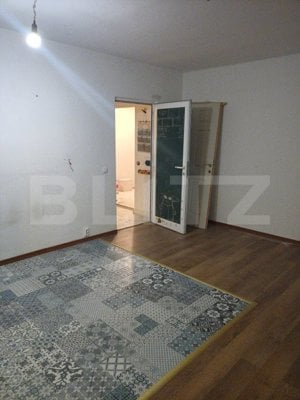 Apartament de o camera, renovabil - imagine 7