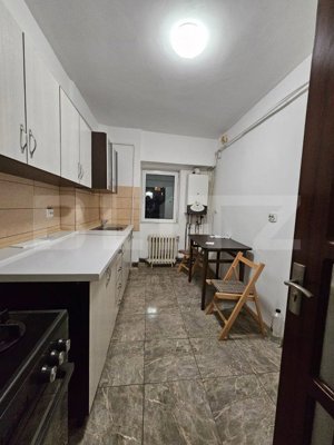 Apartament 3 camere, 63 mp, zona Garii - imagine 4