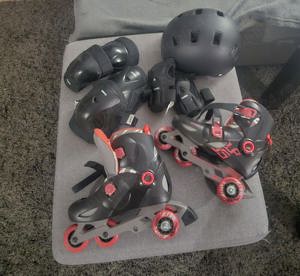 Role marimea 35-38 si echipament de protecție. 